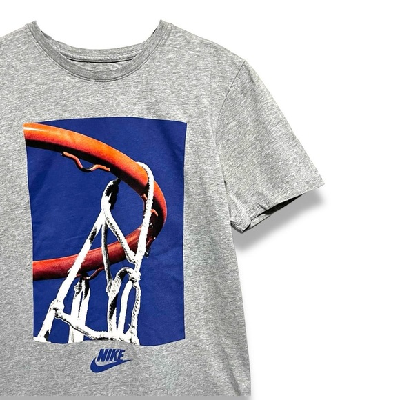 Nike Basketball Graphic T Shirt Green - (S) - Picture 2 of 5